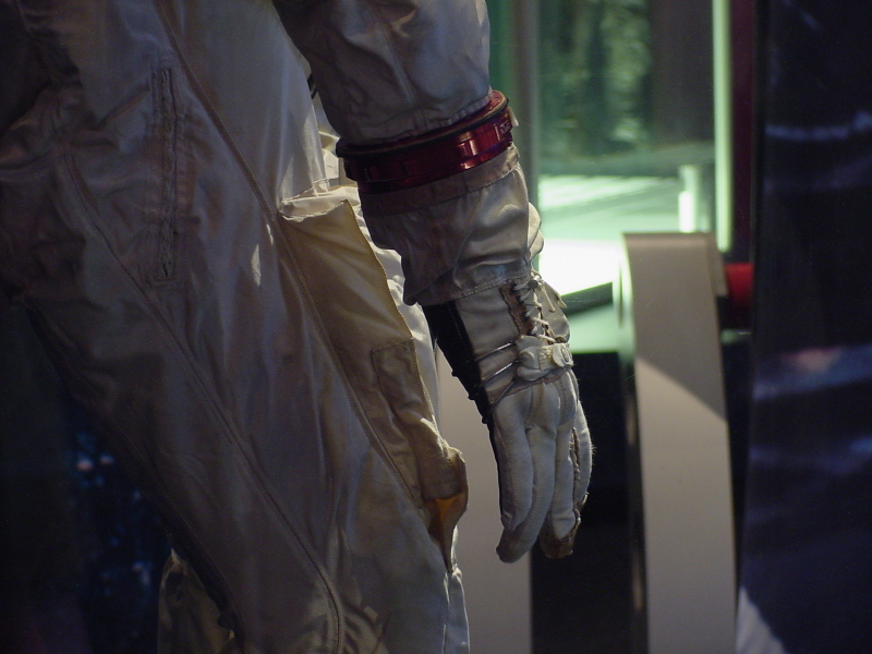 Gemini G5C Suit right glove at Astronaut Hall of Fame