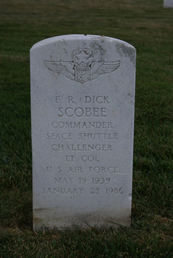 Grave of Dick Scobee at Arlington National Cemetery