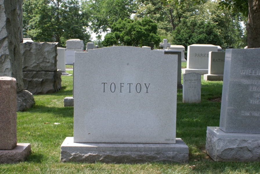 Grave of Holger Toftoy (Reverse) at Arlington National Cemetery