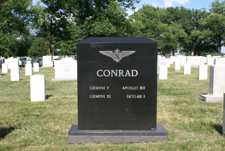 Grave of Pete Conrad (reverse) at Arlington National Cemetery
