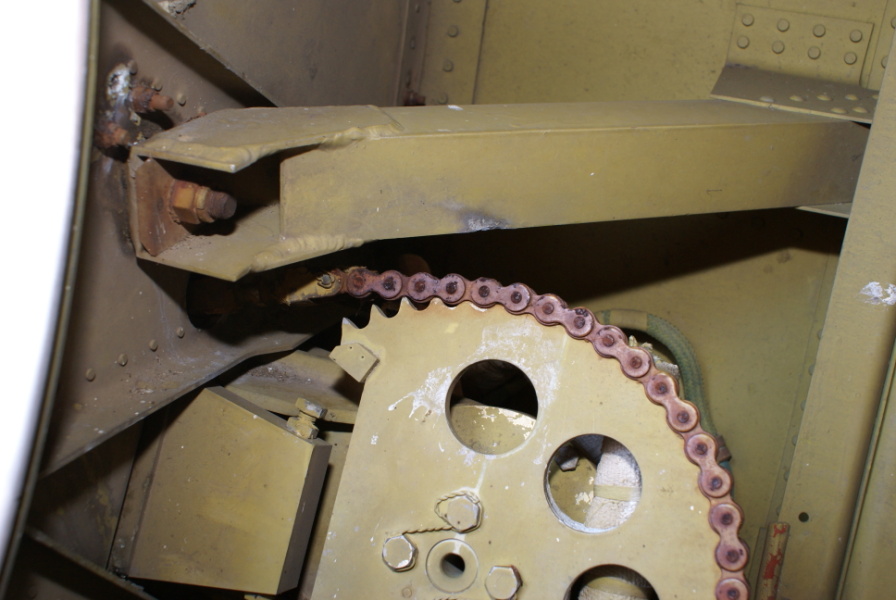 Actuator assembly for the air rudders and jet vanes in the Redstone Missile (Interior) at Battleship Memorial Park