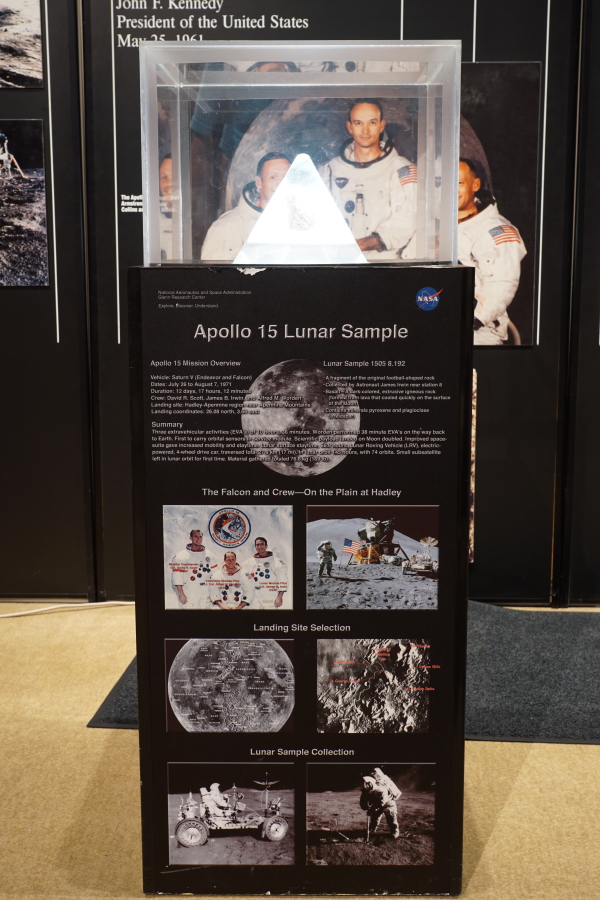 Apollo 15 moon rock 15058,192 at Celebrating Apollo