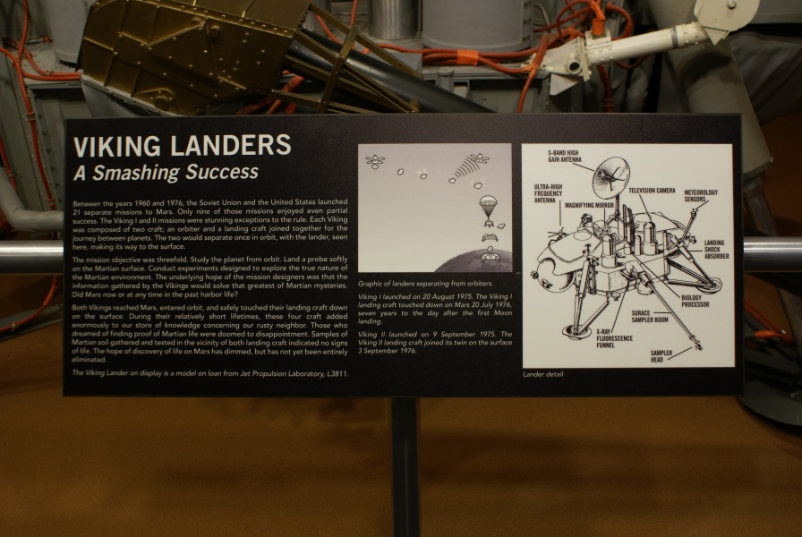 Sign accompanying Viking Lander at Kansas Cosmosphere