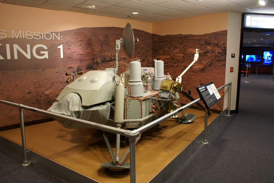 Viking Lander at Kansas Cosmosphere