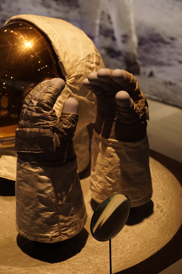 Aldrin Apollo 11 LEVA and Gloves at Destination Moon
