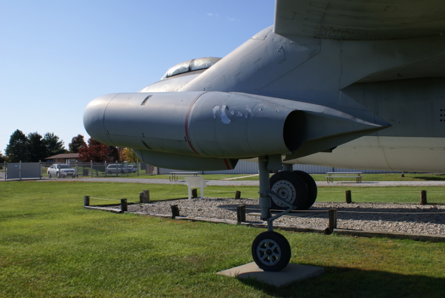 J47 inboard engine nacelle and outrigger landing gear on B-47 Stratojet at Grissom Air Museum