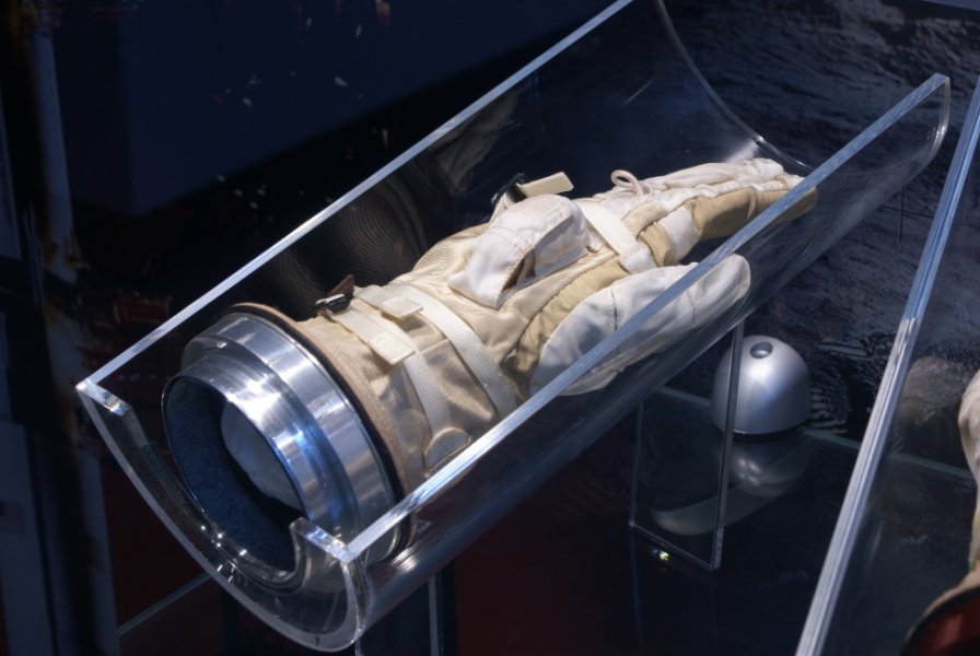 Grissom's Gemini 3 suit left glove at Mitchell Indiana