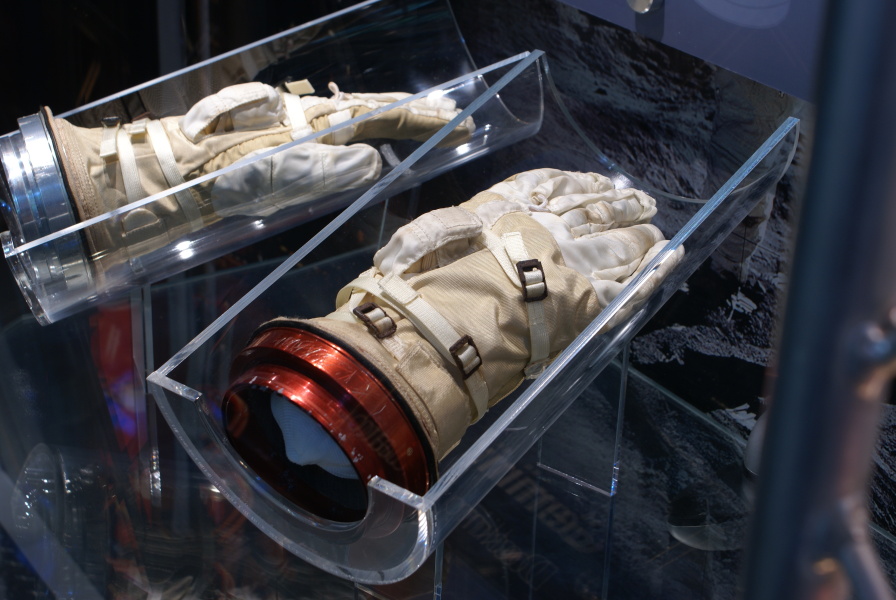 Grissom's Gemini 3 suit right glove at Mitchell Indiana