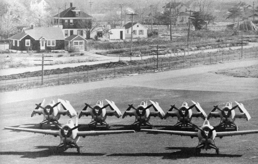 Grumman Wildcats Sto-Wing