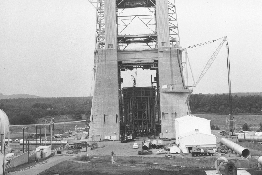 Construction of S-IC Test Stand Building 4658 blower facility