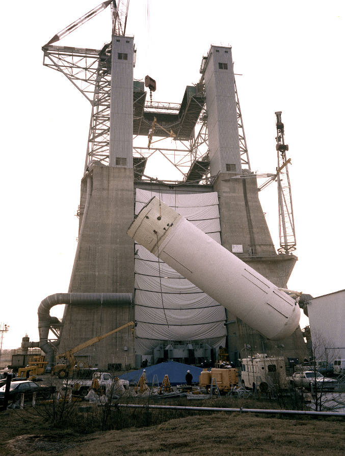 Installation of external tank in S-IC Test Stand