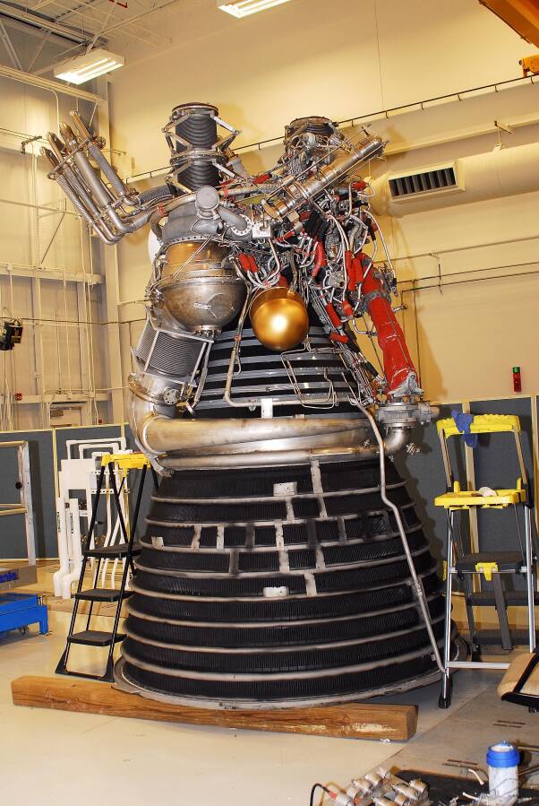 J-2 rocket engine in the process of being painted during Building 4200 J-2 Engine Prep (Nov 2007-Jan 2008) at Marshall Space Flight Center Engine Displays