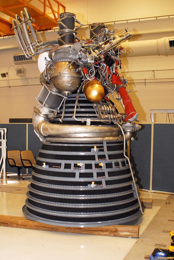 Fully-painted J-2 rocket engine during Building 4200 J-2 Engine Prep (Nov 2007-Jan 2008) at Marshall Space Flight Center Engine Displays