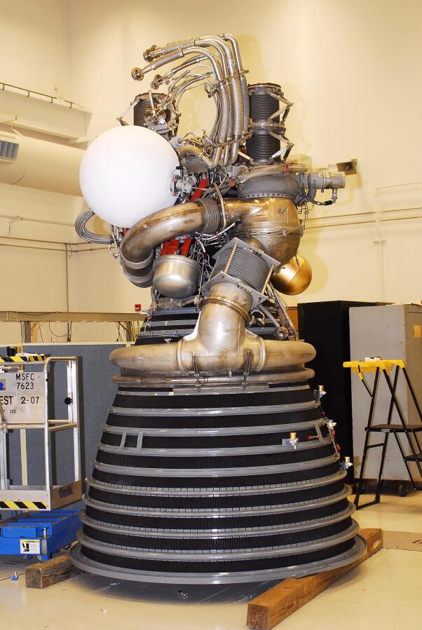 Fully-painted J-2 rocket engine during Building 4200 J-2 Engine Prep (Nov 2007-Jan 2008) at Marshall Space Flight Center Engine Displays