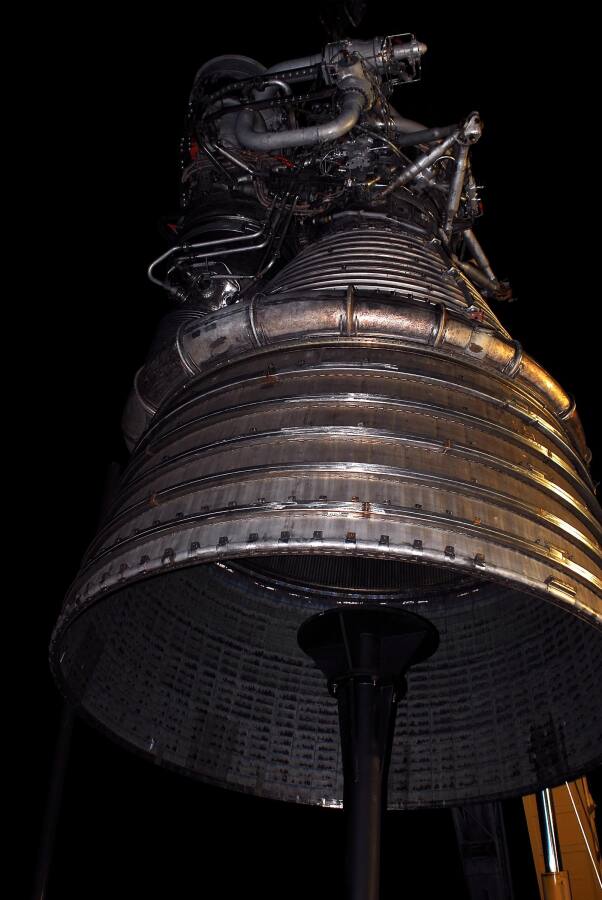 Lifting the F-1 rocket engine off its throat support during F-5036 Fit Test (March 6, 2008) at Marshall Space Flight Center Engine Displays