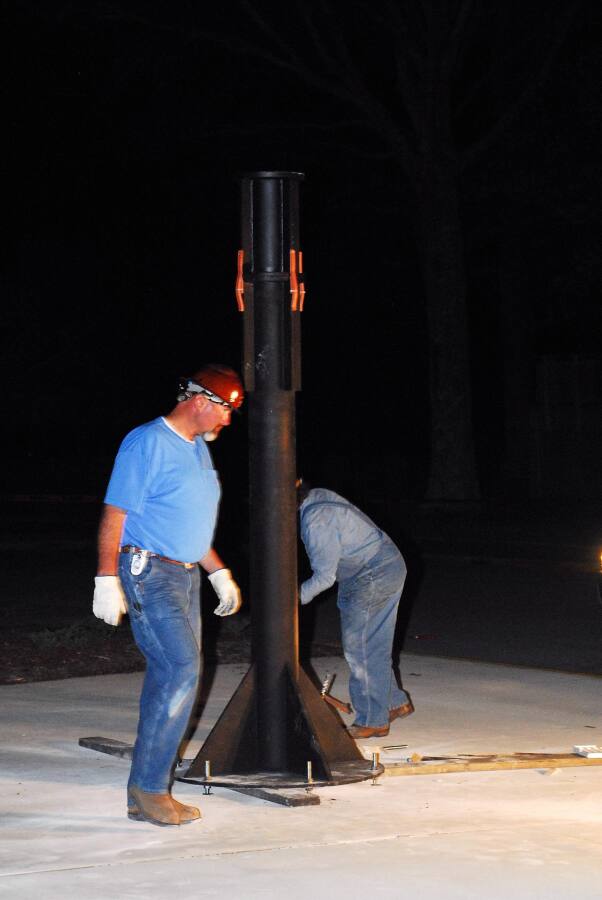 Building 4200 Engines Throat Support Installation (April 8, 2008) at Marshall Space Flight Center Engine Displays