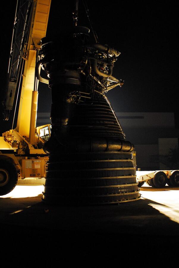F-1 rocket engine in its final position after F-4023 Installation at Building 4205 (October 21, 2009) at Marshall Space Flight Center Engine Displays