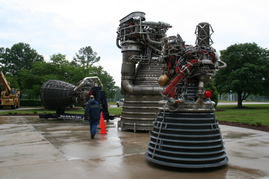 Completed rocket engine display in front of Building 4200 during Installation of Building 4200 Engines (May 13, 2008) at Marshall Space Flight Center Engine Displays