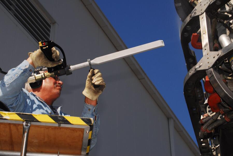Prepping F-1 Engines (October/November 2007) at Marshall Space Flight Center Engine Displays