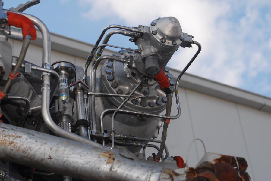 Prepping F-1 Engines (October/November 2007) at Marshall Space Flight Center Engine Displays