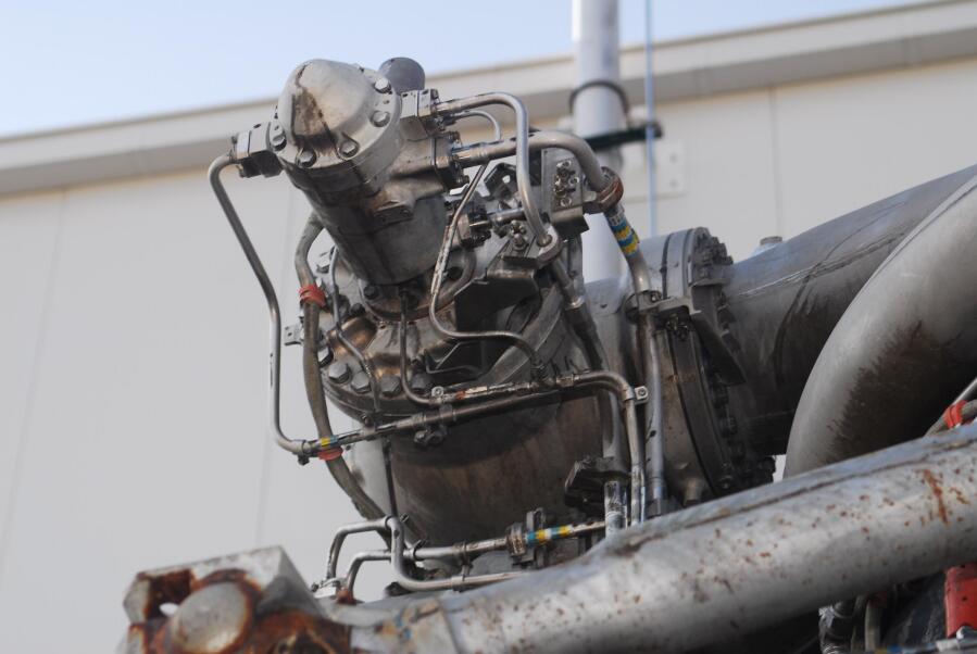 Prepping F-1 Engines (October/November 2007) at Marshall Space Flight Center Engine Displays
