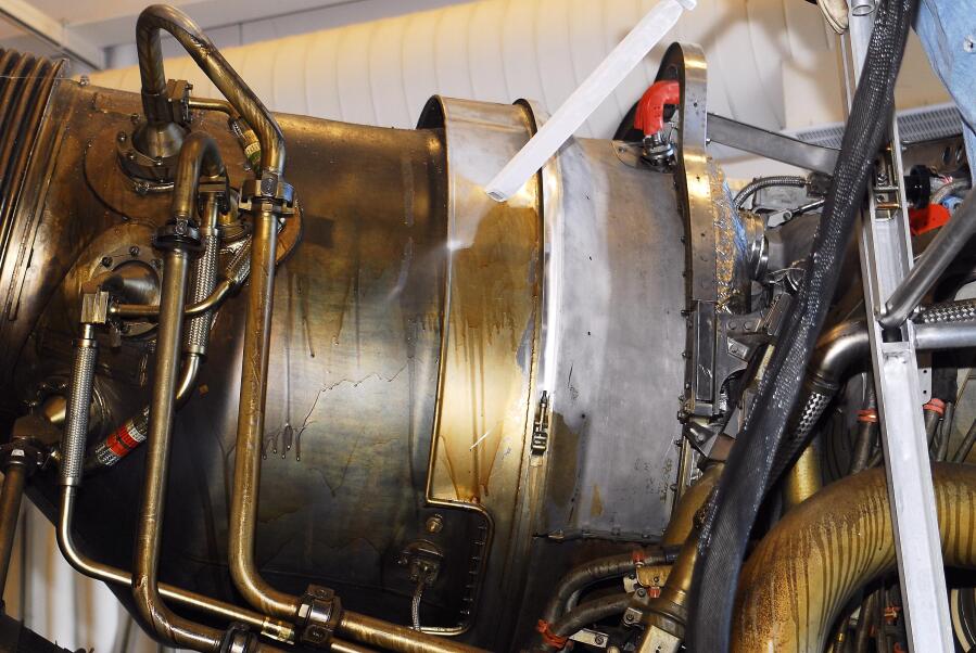 Prepping F-1 Engines (October/November 2007) at Marshall Space Flight Center Engine Displays