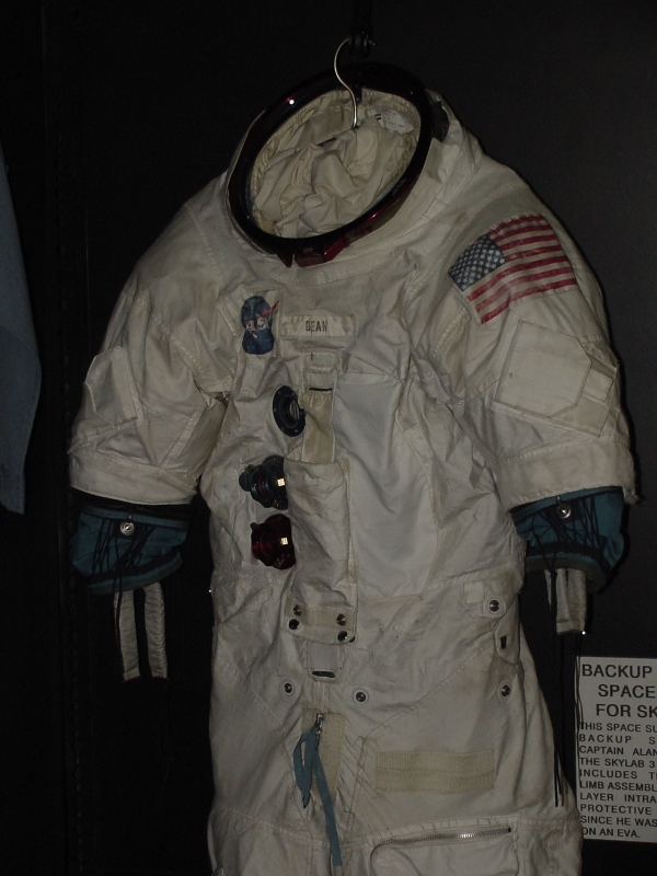 Alan Bean's ASTP A7L Suit at Michigan Space and Science Center