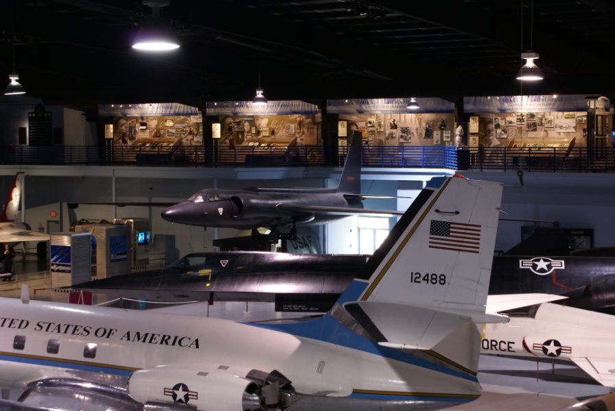 U-2 and SR-71 at Museum of Aviation.