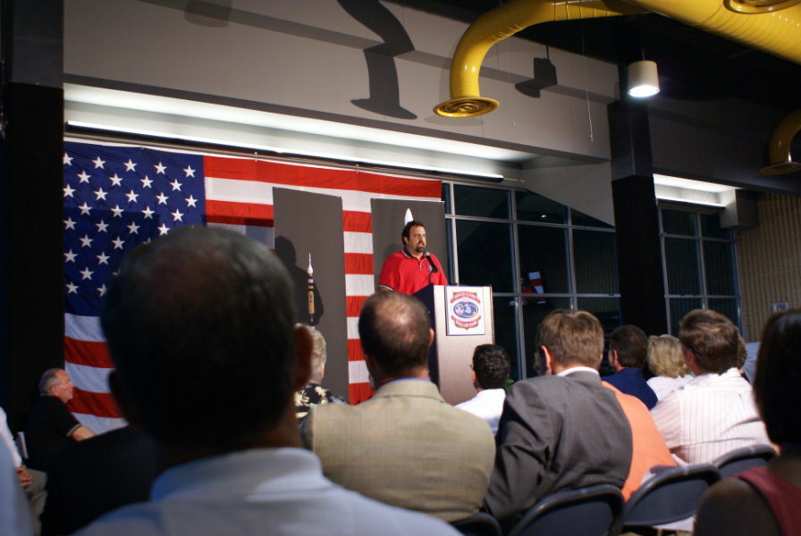 Steve Cook speaking at the Fourth Annual Saturn/Apollo Reunion (2007) at the U.S. Space and Rocket Center.