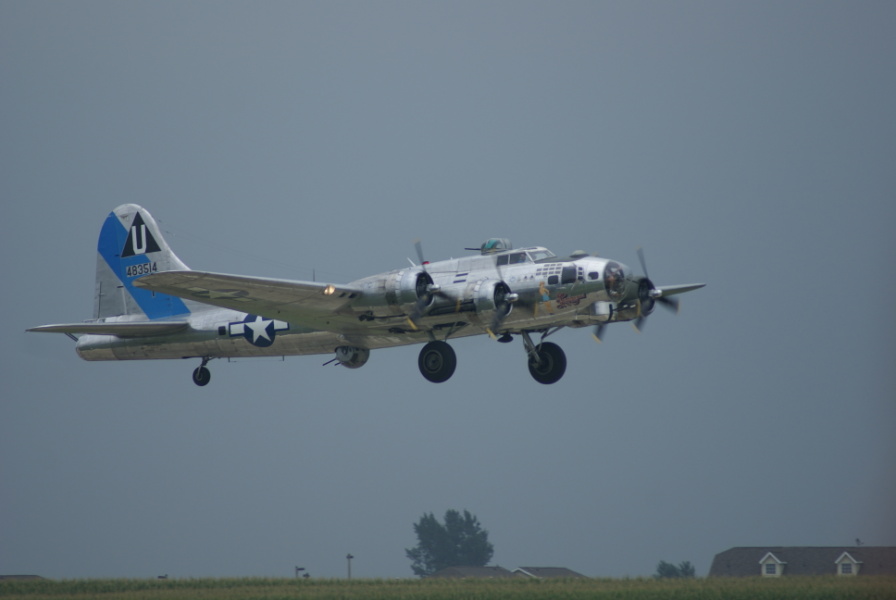 B-17 Sentimental Journey take-off and raising landing gear