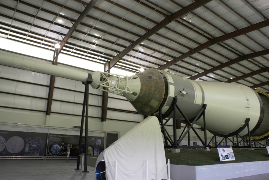 Apollo Command/Service Module (CSM), Launch Escape System (LES) tower, Spacecraft-Lunar Module Adapter (SLA), and Instrument Unit (IU) on Johnson Space Center (JSC) Saturn V at Space Center Houston