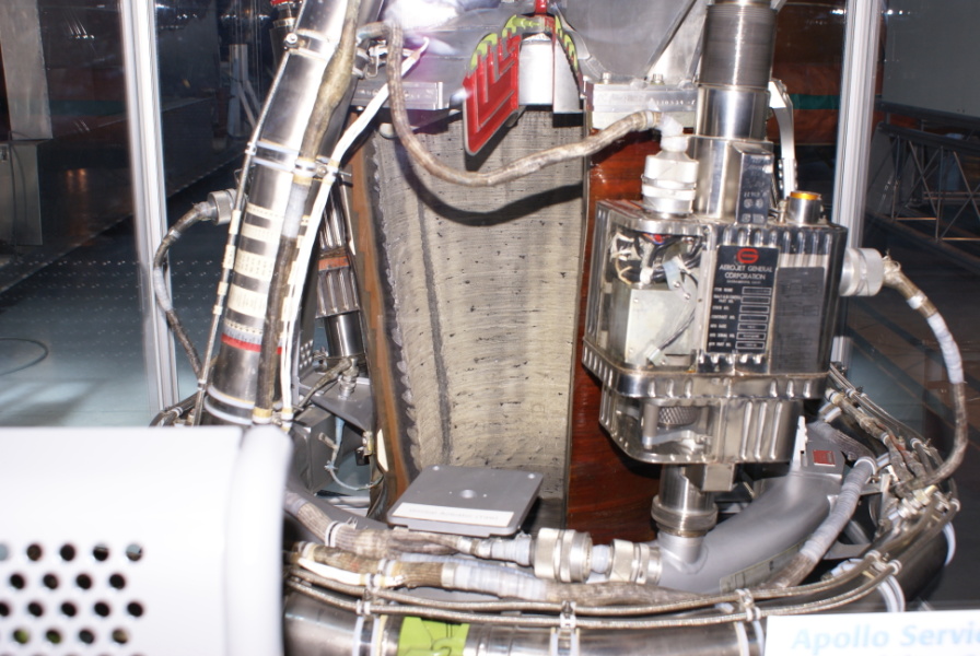 Cutaway Service Propulsion System (SPS) Engine combustion chamber at Udvar-Hazy Center