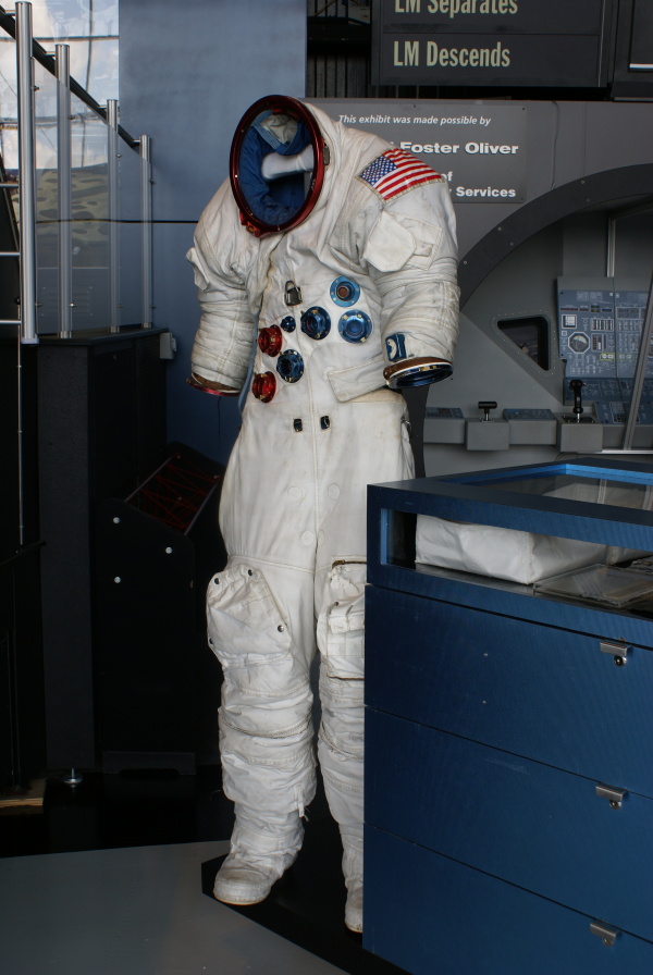 Apollo A7LB Suit (Suit Cart) at U.S. Space & Rocket Center