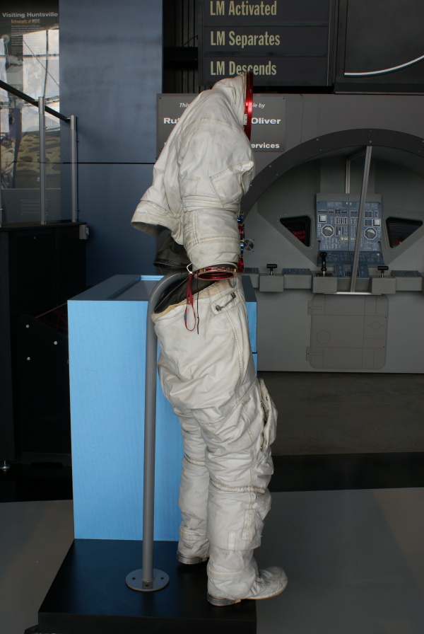 Apollo A7LB Suit (Suit Cart) at U.S. Space & Rocket Center