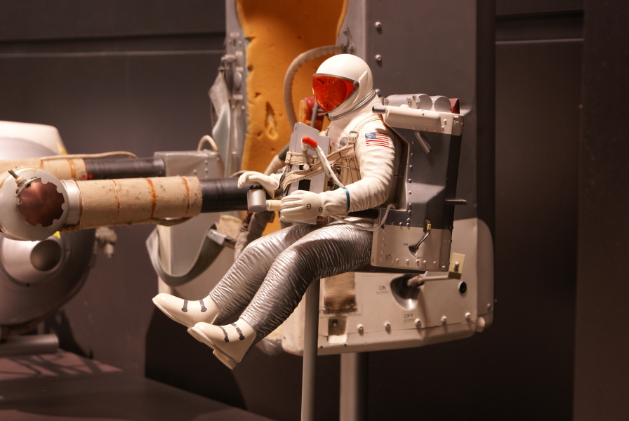 Model of astronaut wearing Gemini Astronaut Maneuvering Unit at Air Force Museum